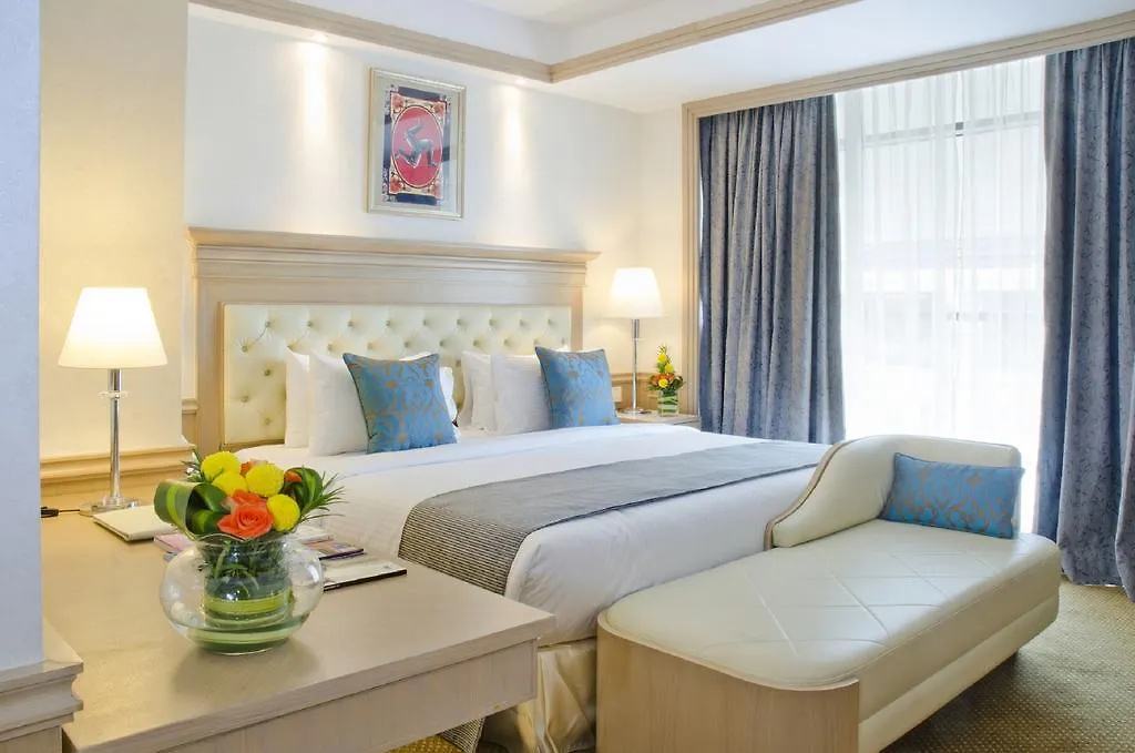 Отель Royale Chulan Penang Джорджтаун